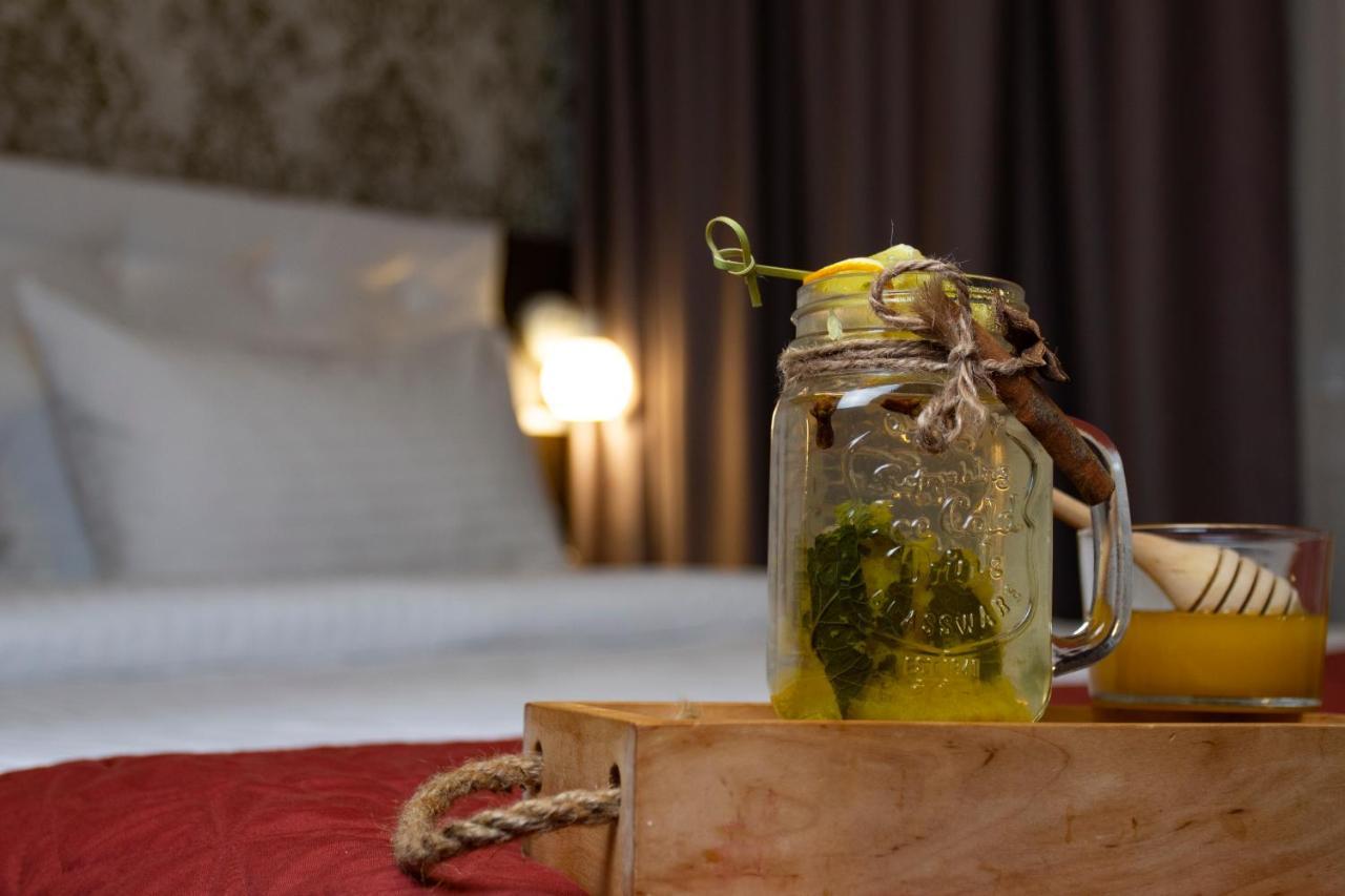 Kiev 365 Park Hotel Sofiivska Borshchahivka المظهر الخارجي الصورة