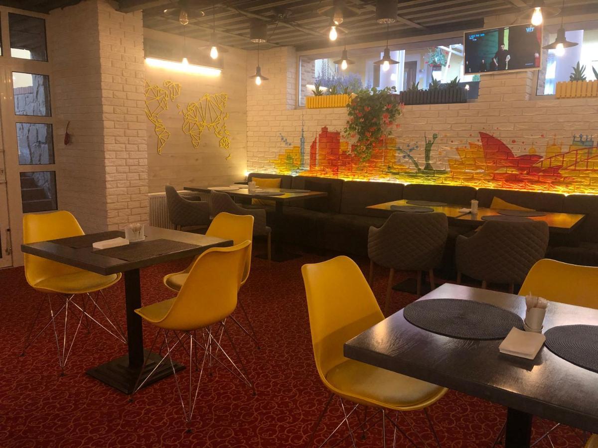 Kiev 365 Park Hotel Sofiivska Borshchahivka المظهر الخارجي الصورة